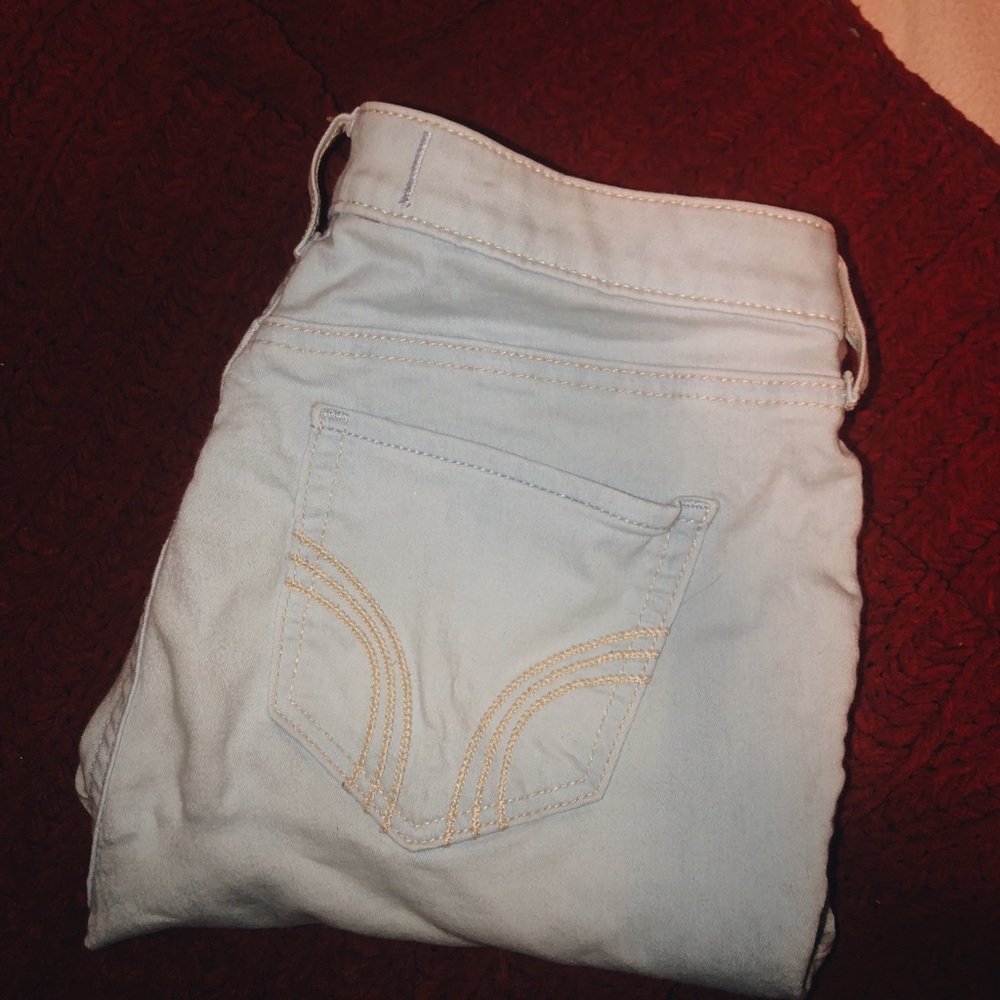 HOLLISTER LIGHT-WASH JEGGINGS